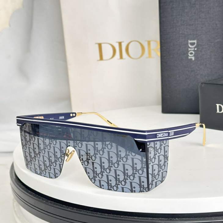 Picture of Dior Sunglasses _SKUfw77818043fw